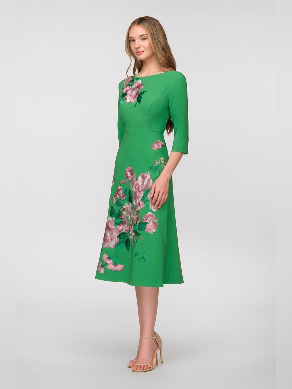 Kay Unger Greta Floral Bouquet Midi Dress In Clover Size 14